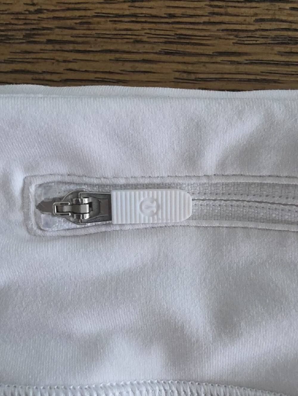 Lululemon Speed Up Short Low Rise 2.5" - Picture 4 of 4
